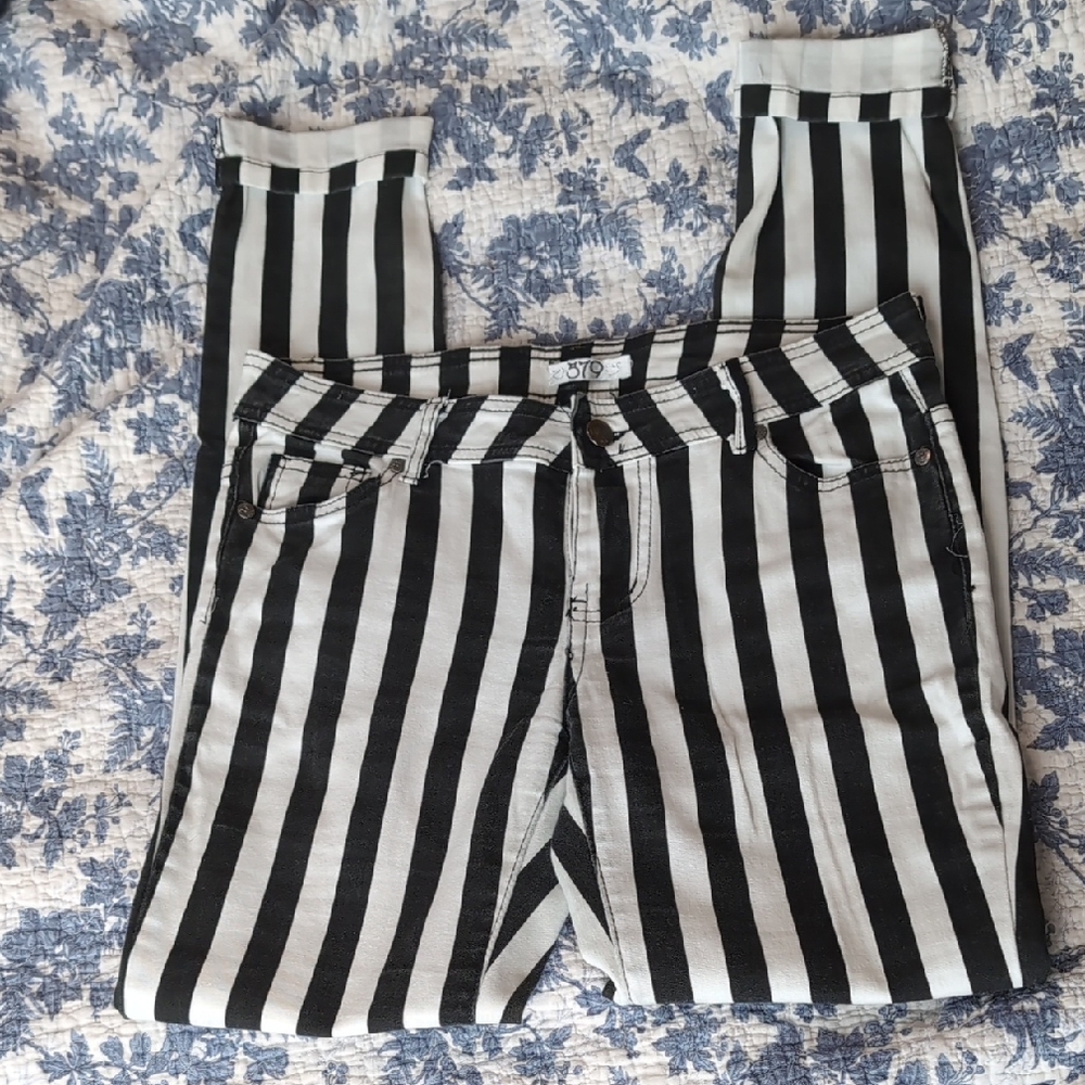 Low Rise Black and White Striped Women Jeans